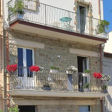 La Casa Dei Panorami Di Colobraro Apartment Bagian luar foto