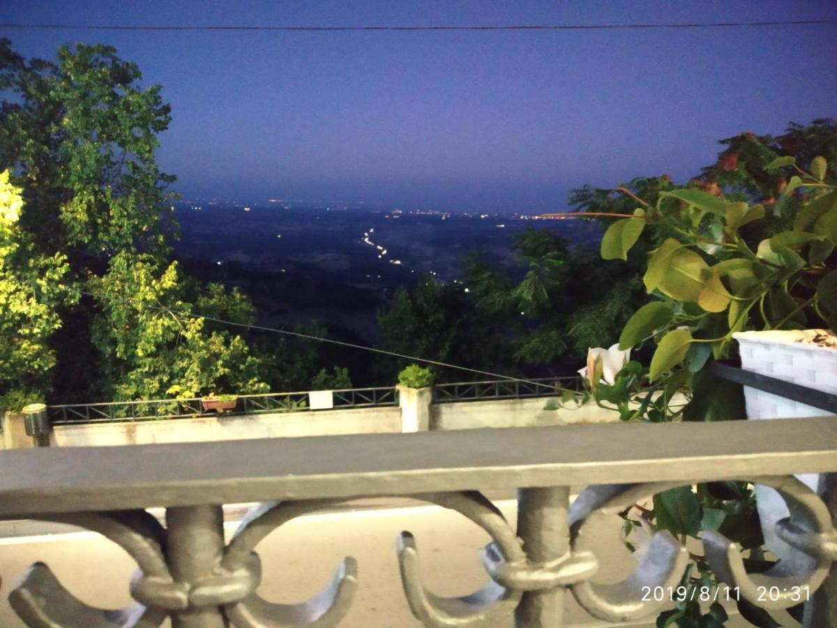 La Casa Dei Panorami Di Colobraro Apartment Bagian luar foto