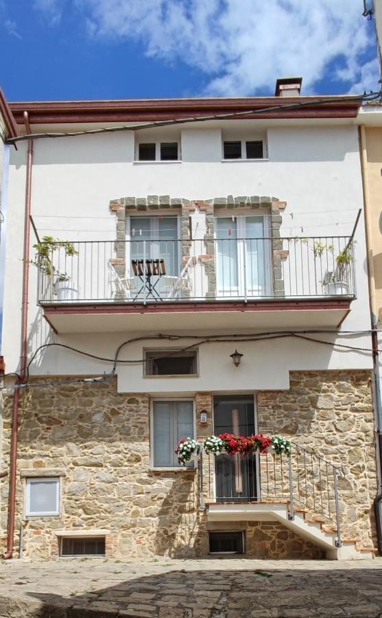 La Casa Dei Panorami Di Colobraro Apartment Bagian luar foto